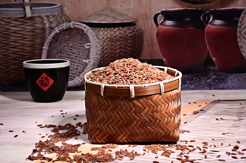 五谷杂粮有机红米特写图片