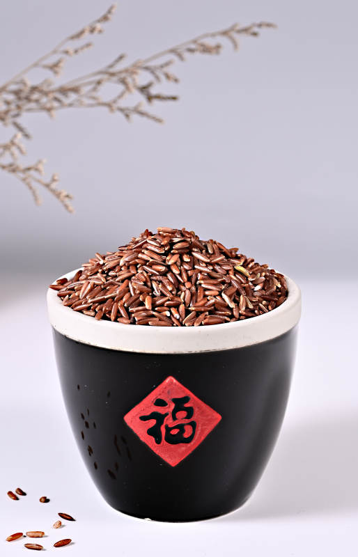 五谷杂粮有机红米特写图片