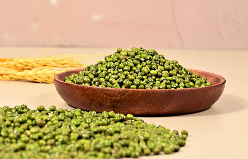 五谷杂粮有机绿豆特写展示图片