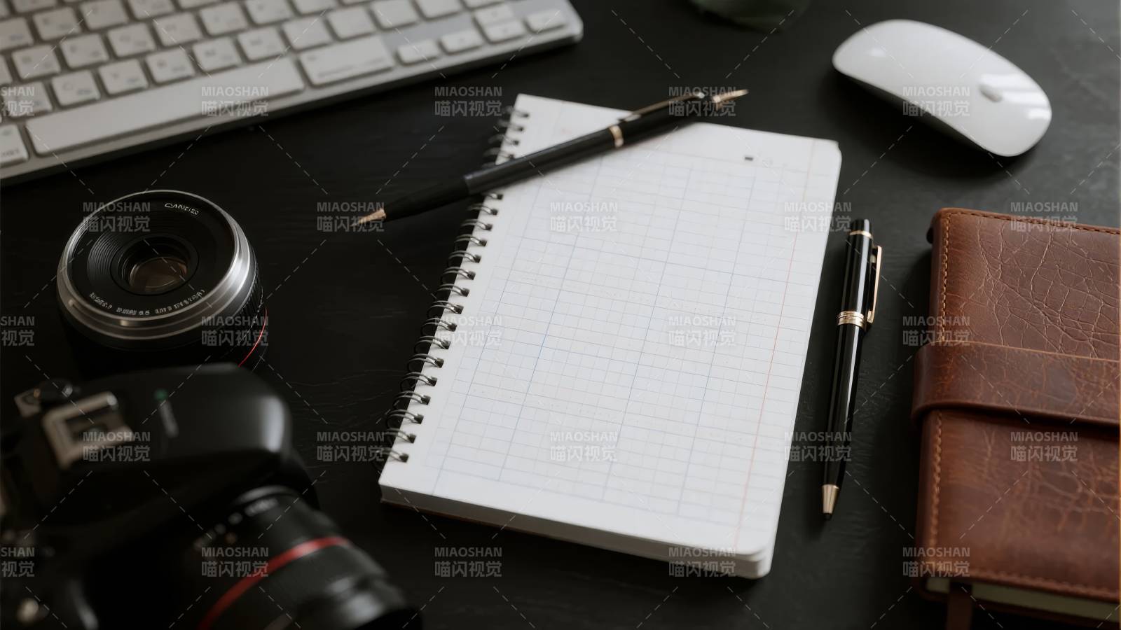 办公桌面静物图片