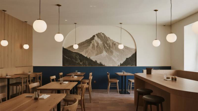 山景餐厅静谧雅致图片