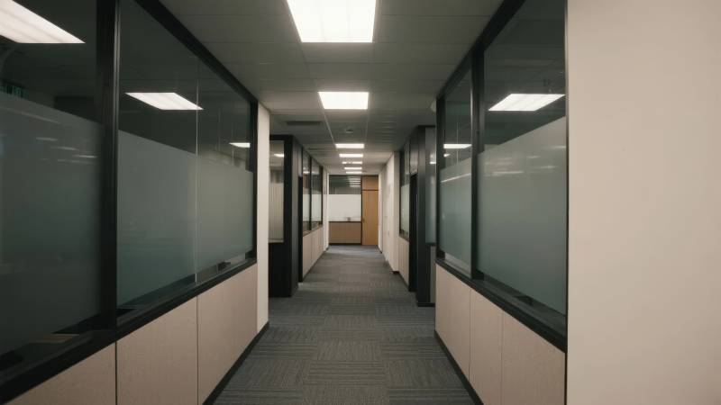 现代办公走廊图片