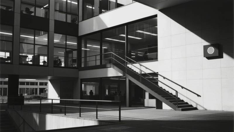 现代建筑楼梯间图片