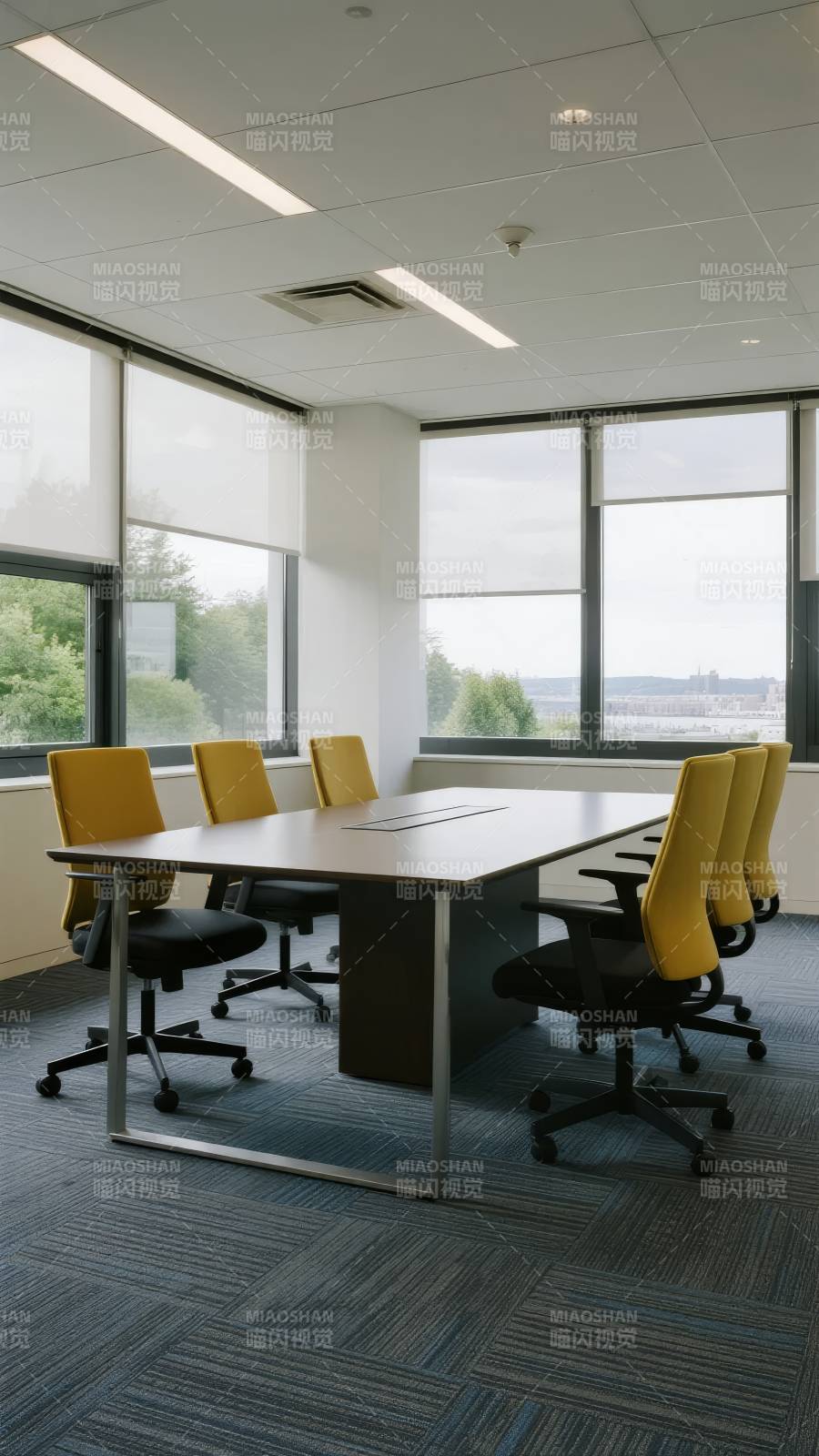 现代会议室全景图片
