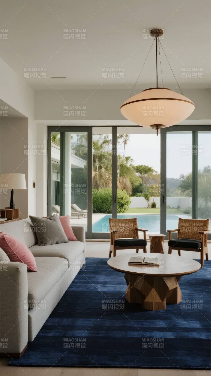 现代客厅泳池景图片