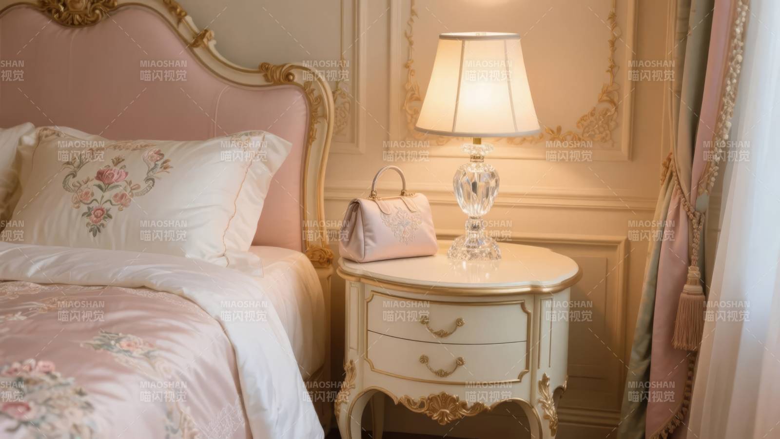 粉色卧室温馨一角图片