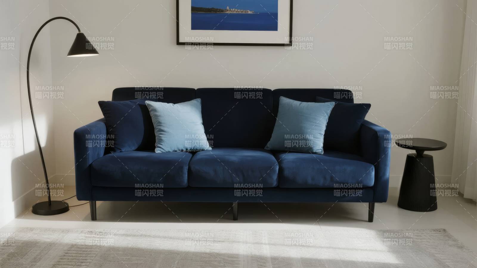 深蓝沙发客厅布置图片