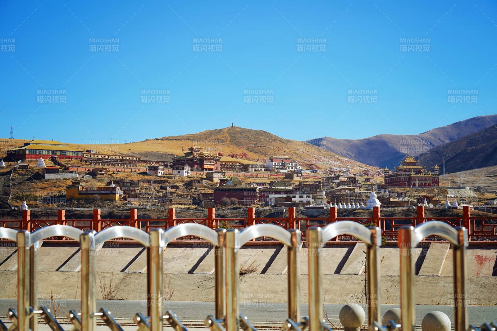 高原古城风光图片