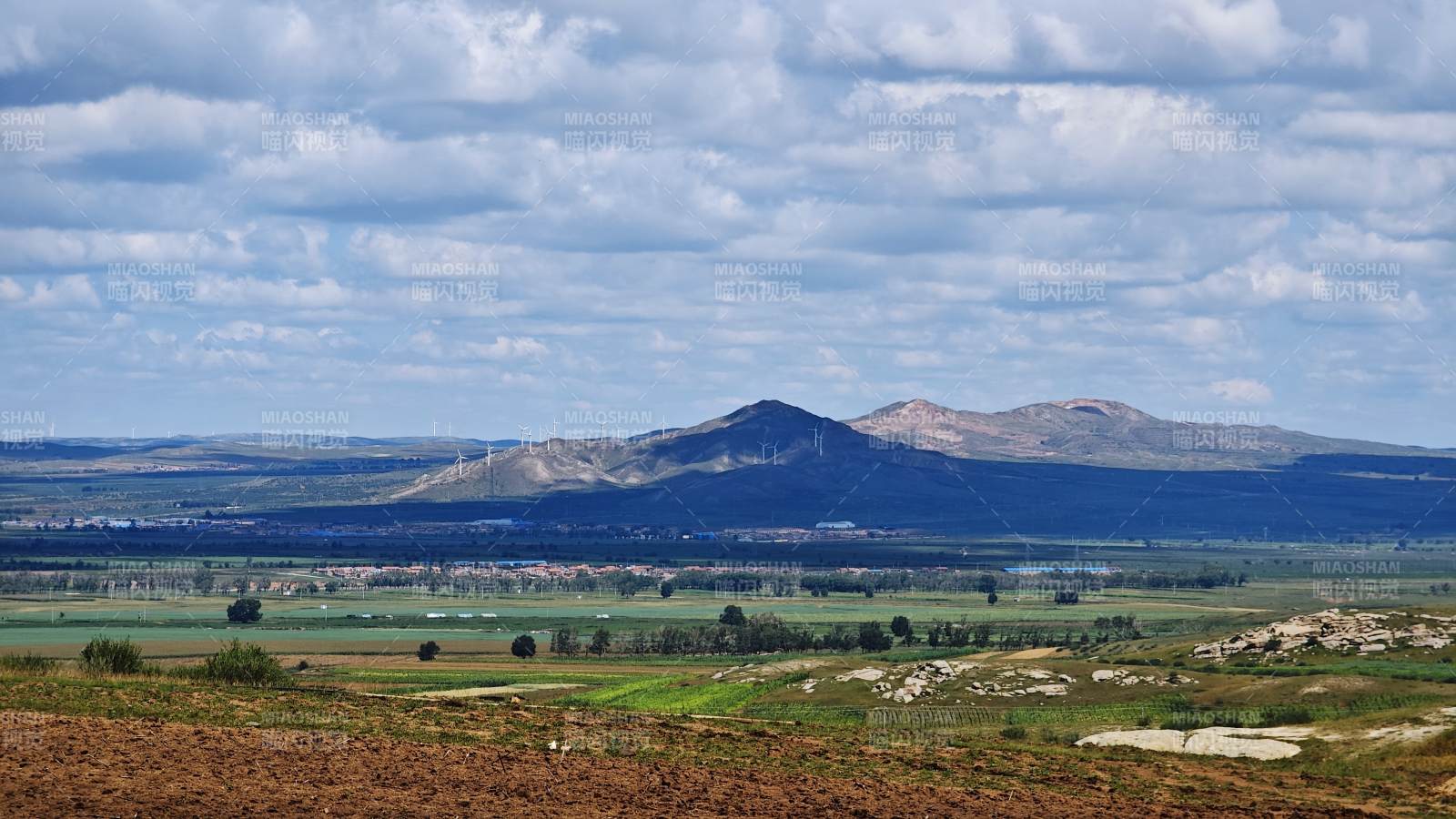 山野风光无限好图片