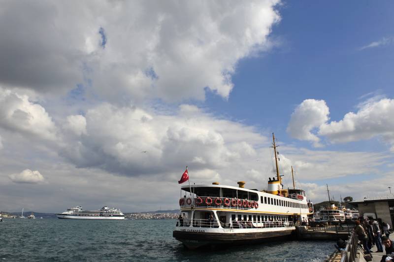 土耳其伊斯坦布尔渡轮风光图片
