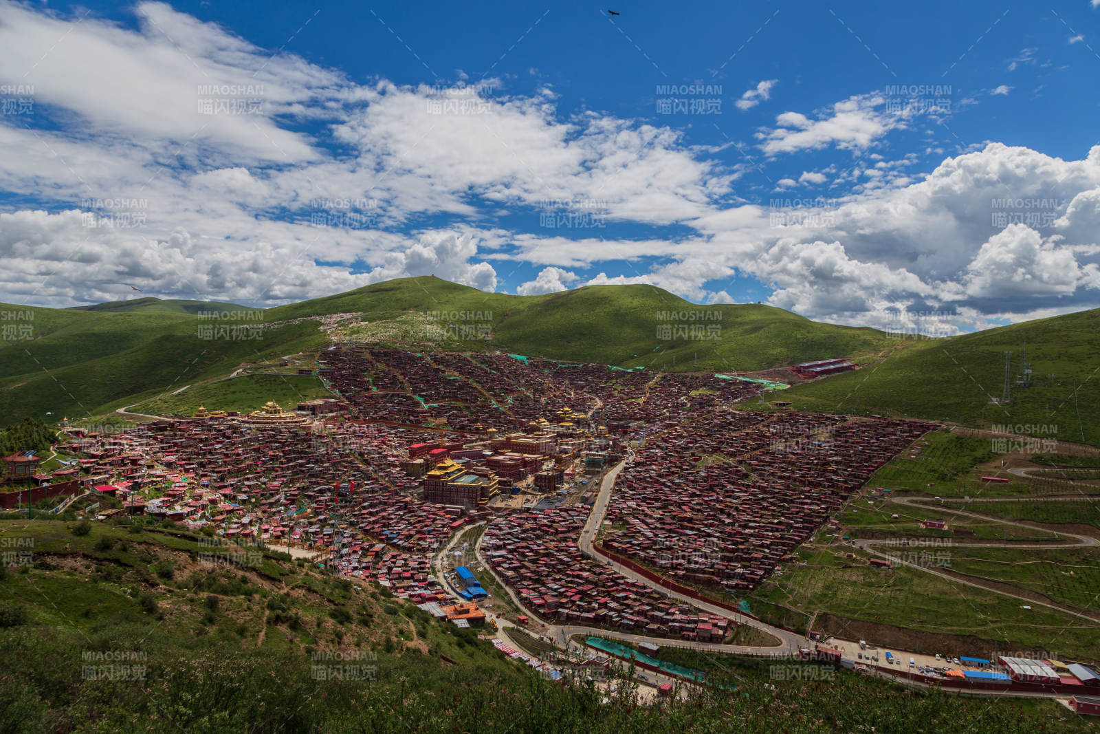四川色达佛学院图片