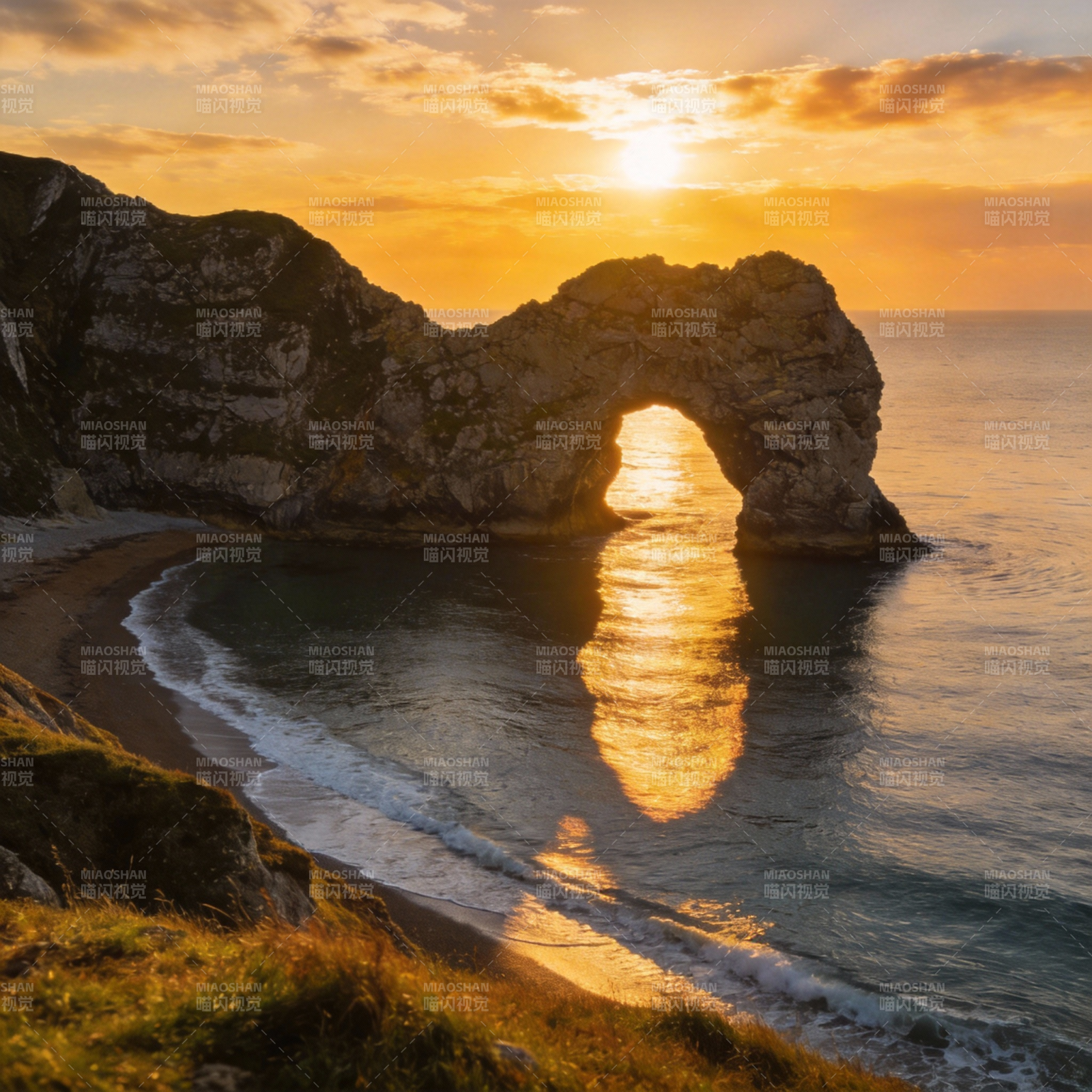 日落石拱门图片