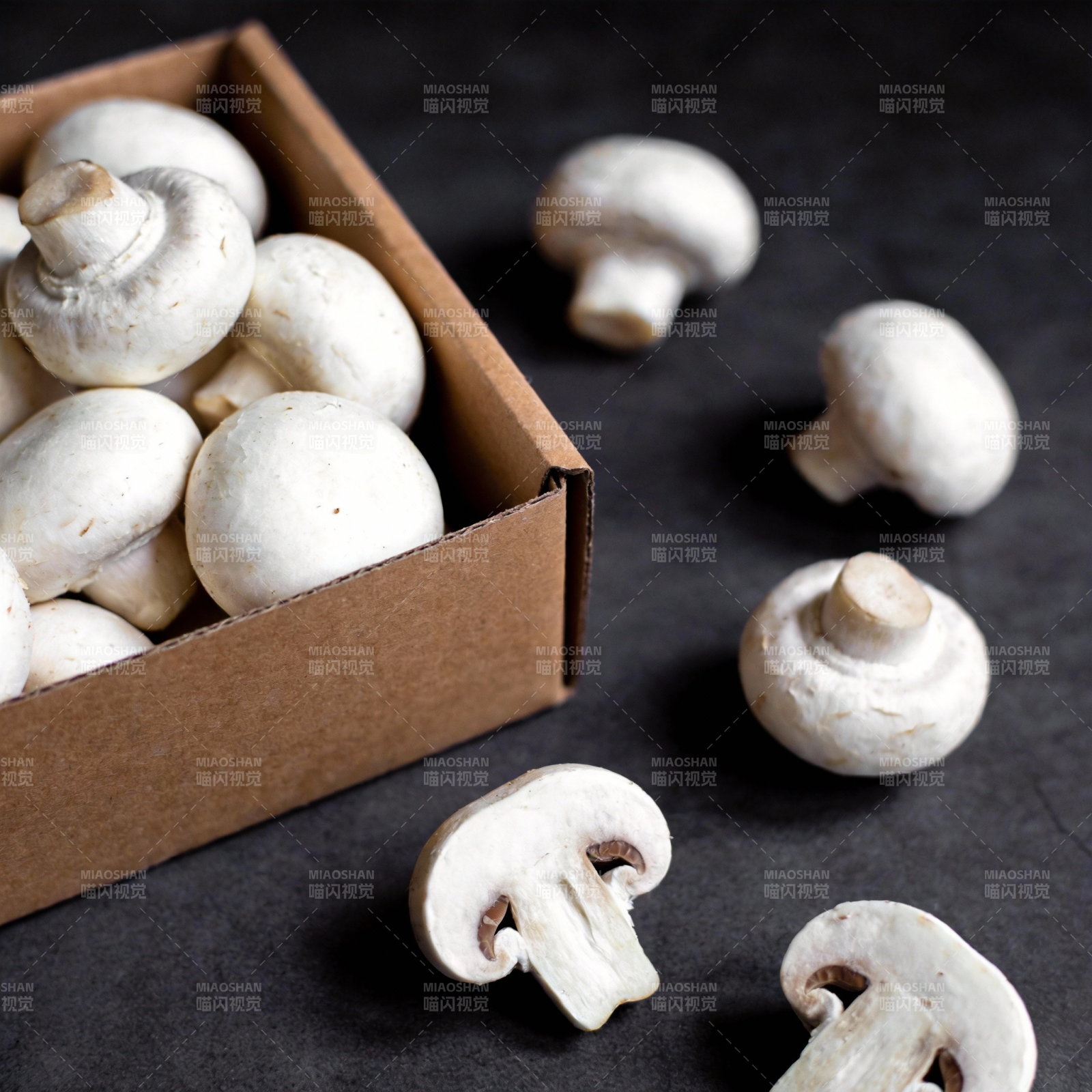 新鲜白菇特写图片