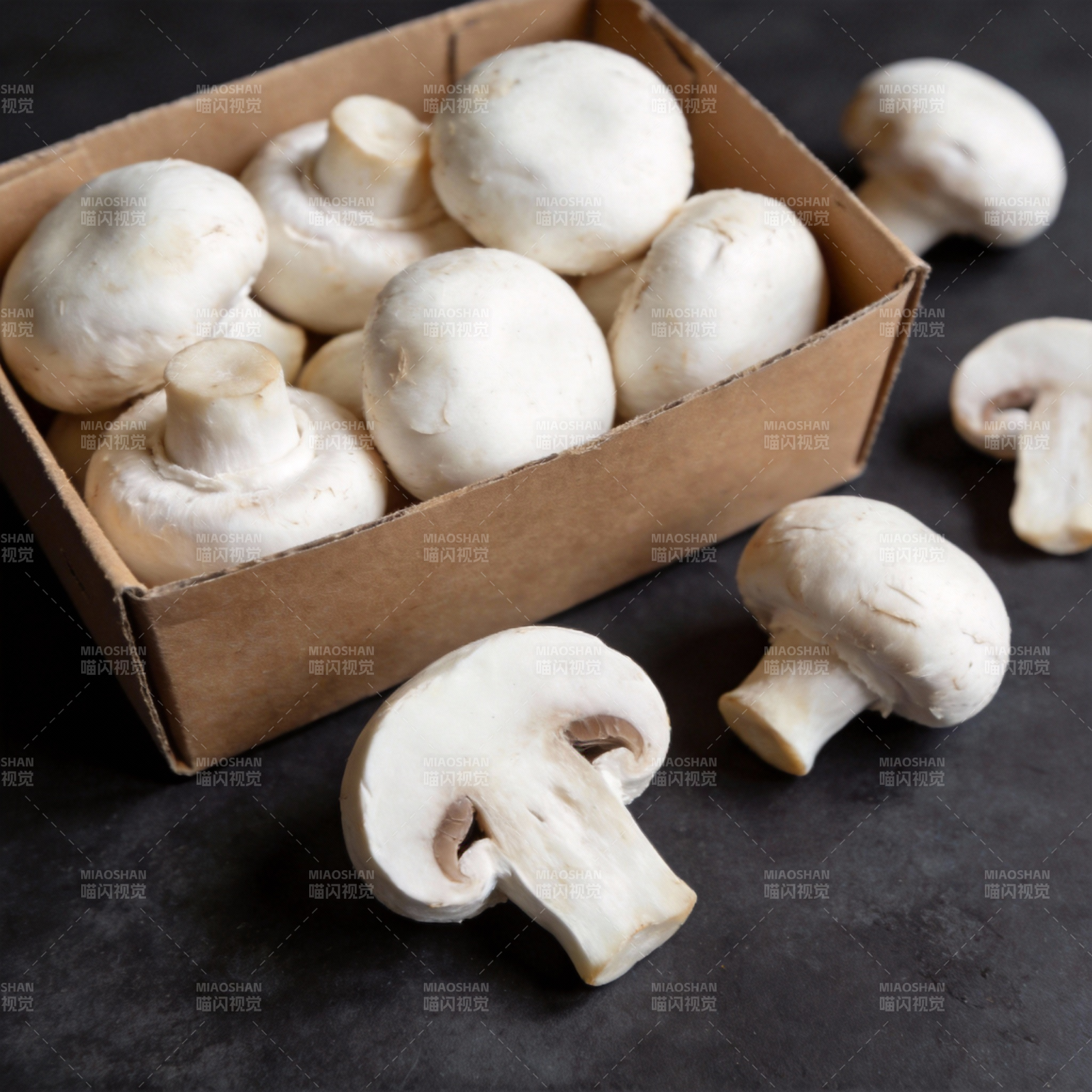 新鲜白菇特写图片