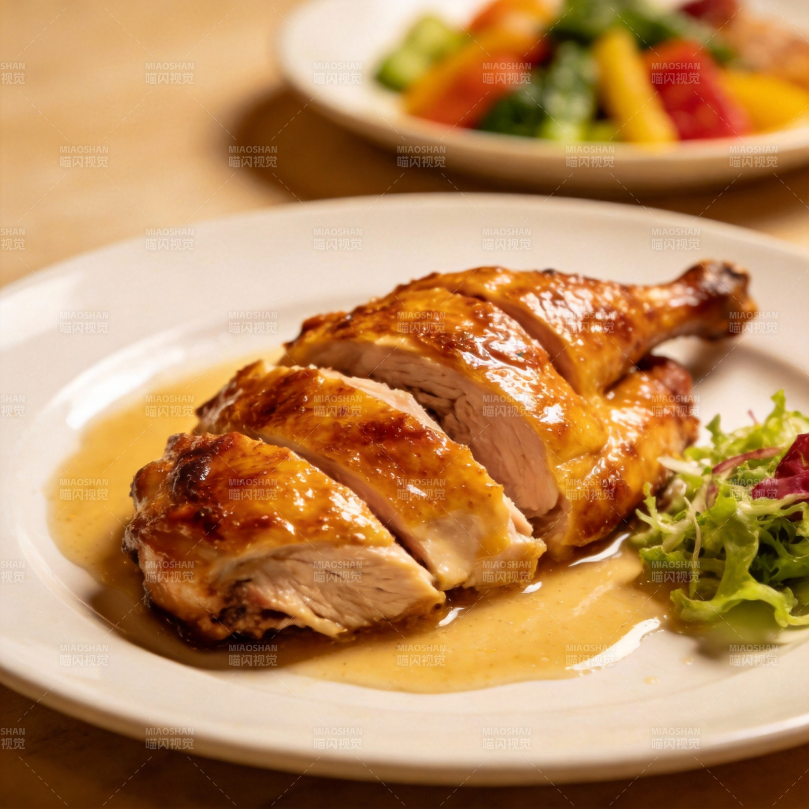 香煎鸡腿配蔬菜图片