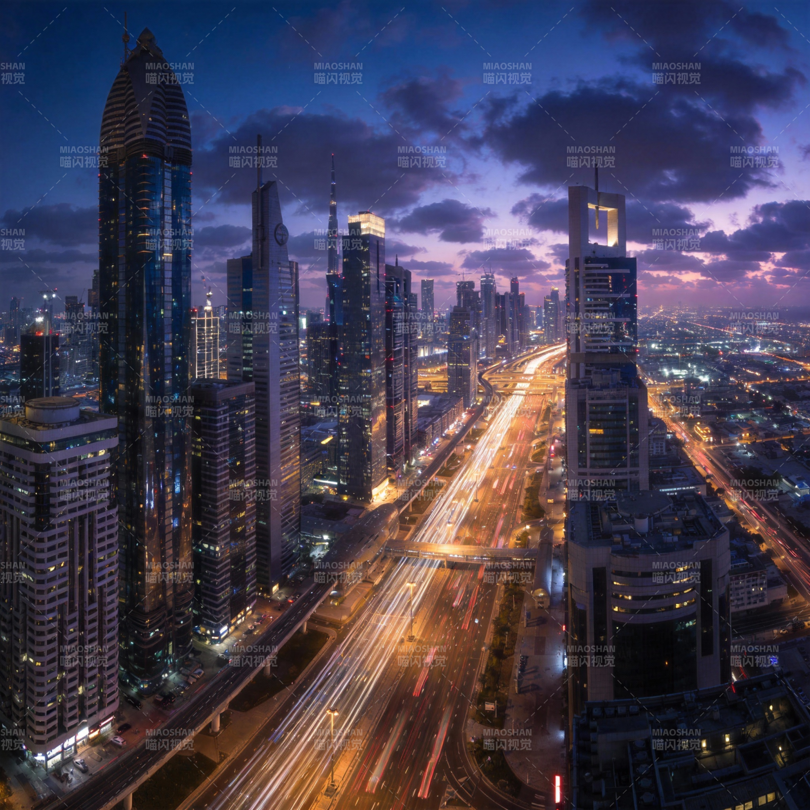 都市夜景璀璨图片