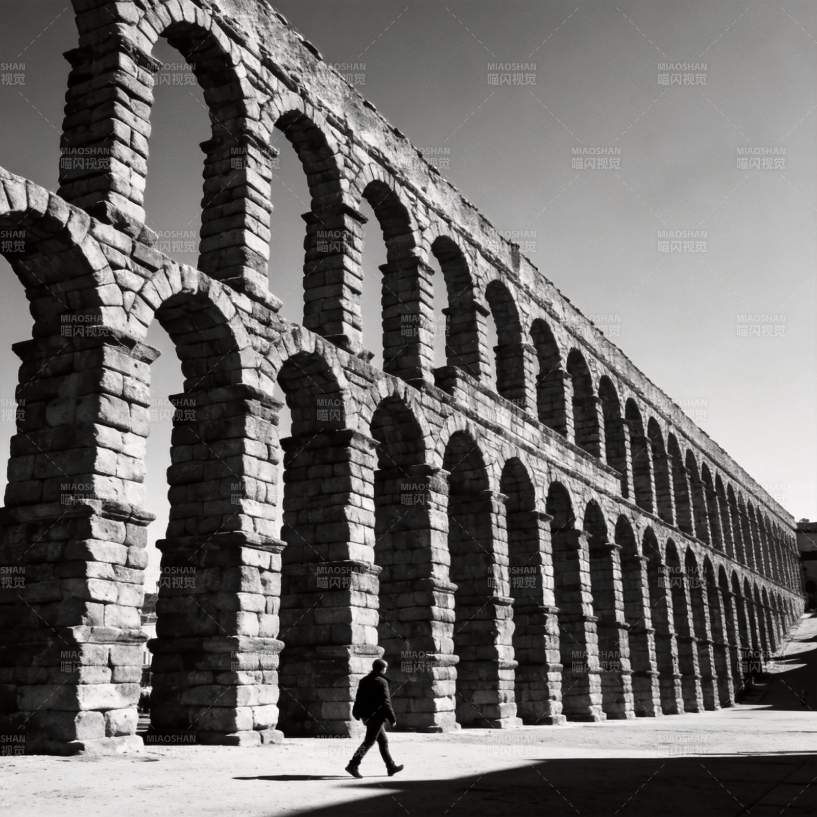 古罗马水道桥图片