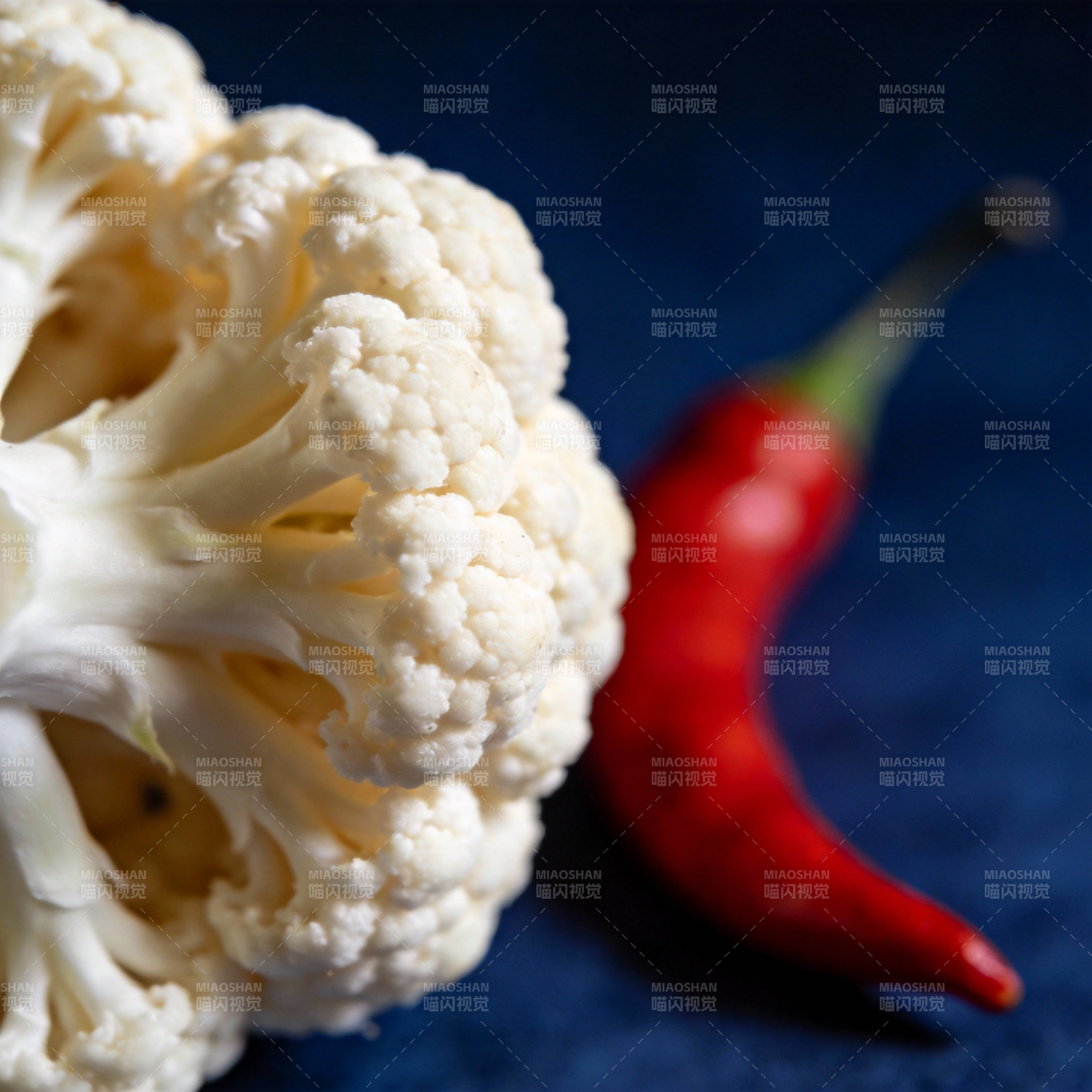 花椰菜与红辣椒图片