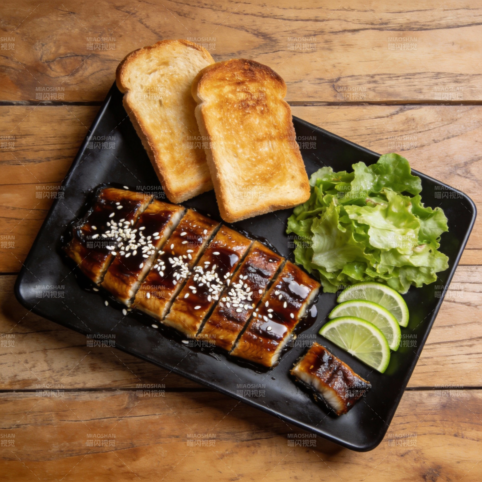 烤鳗鱼吐司套餐图片
