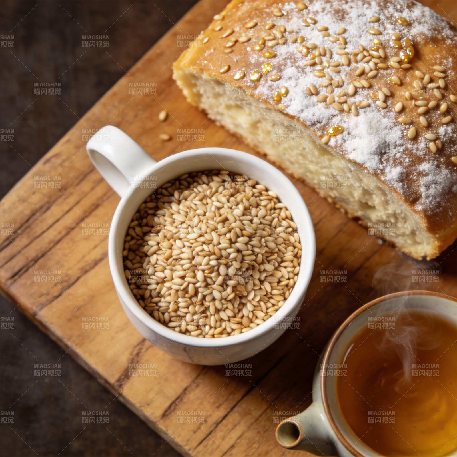 芝麻面包与茶香图片