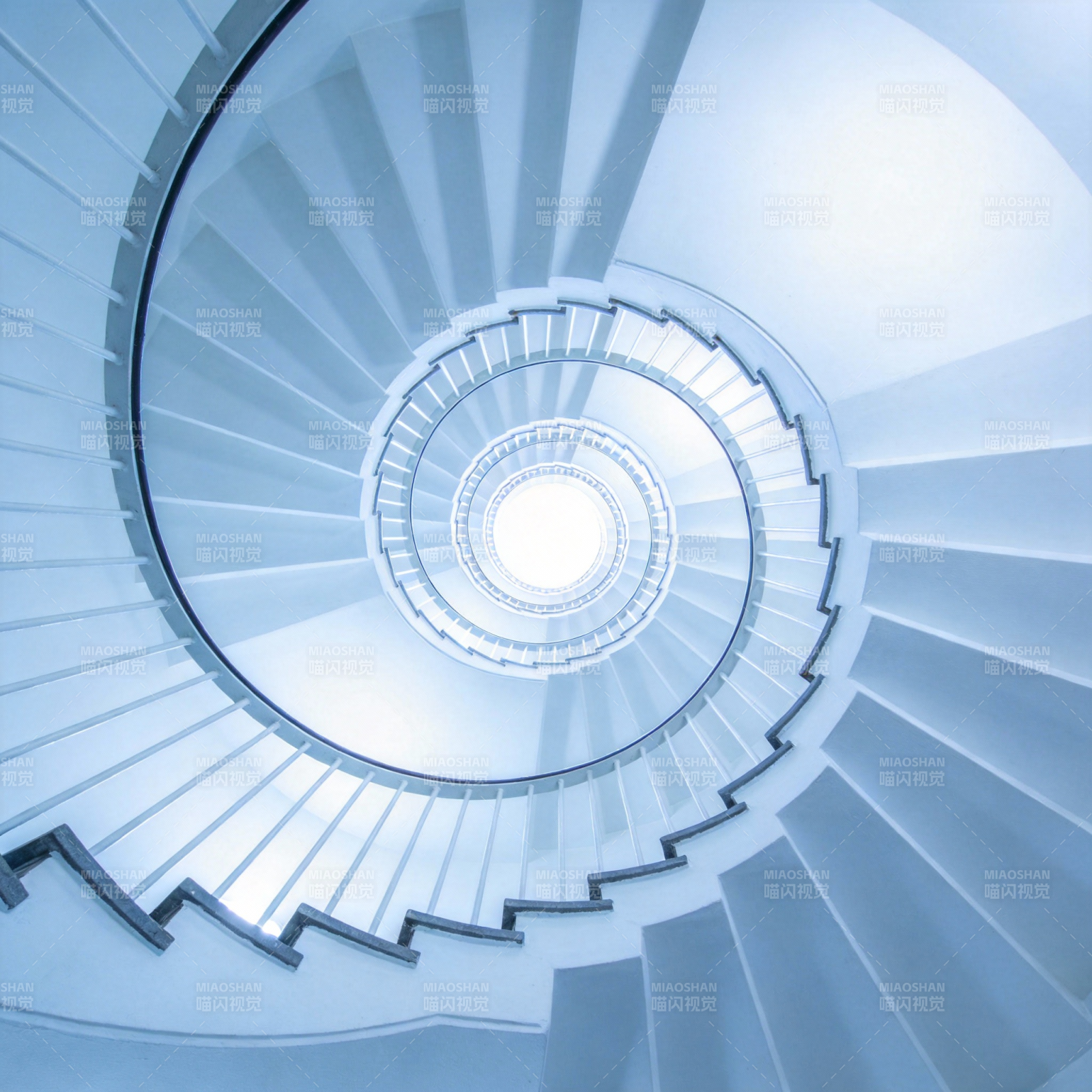 螺旋阶梯仰视图图片