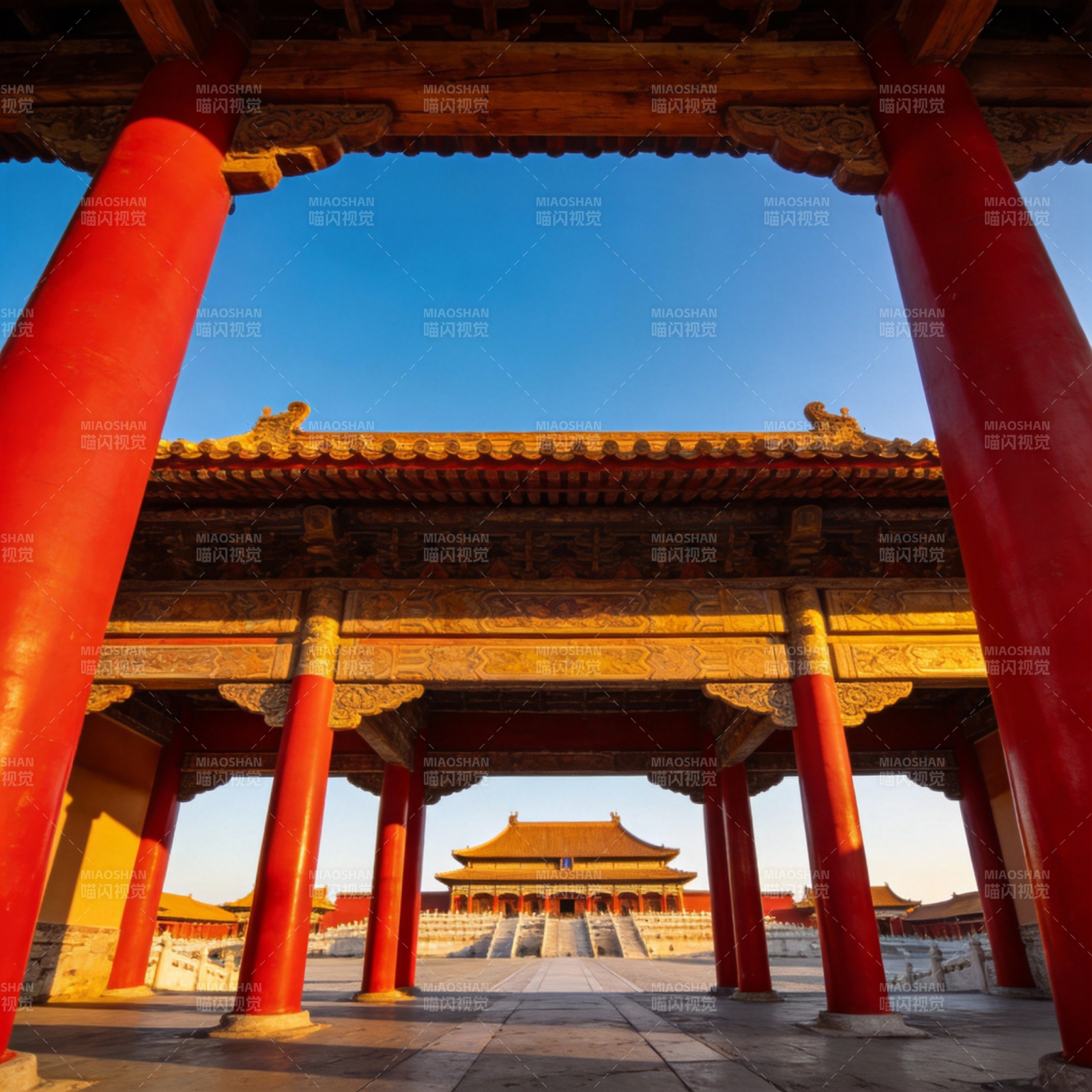 故宫金碧辉煌图片