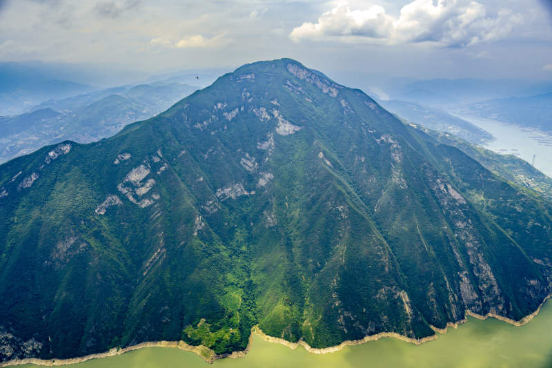青山绿水映蓝天奉节三峡图片