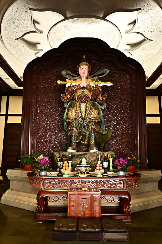 深圳般若禅寺庄严的佛像图片