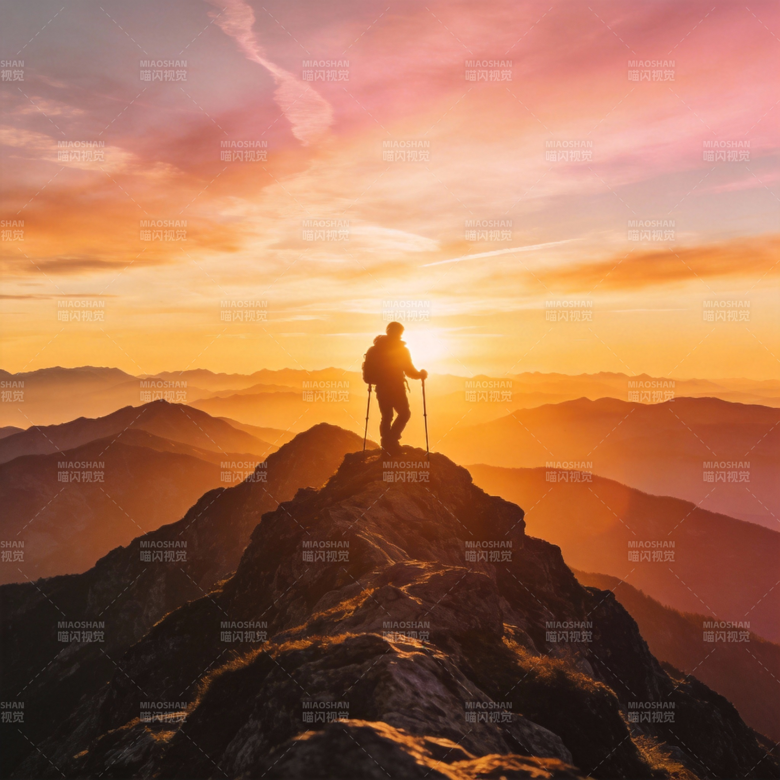 登顶日出图片
