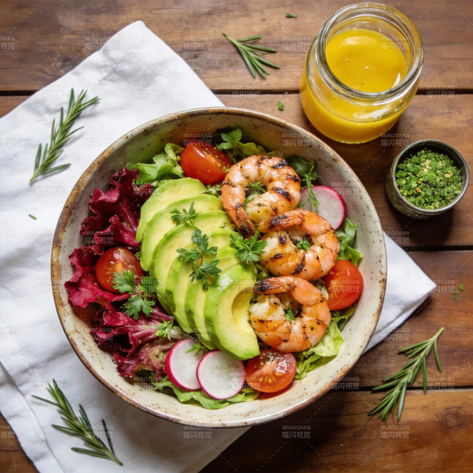 虾仁牛油果沙拉图片