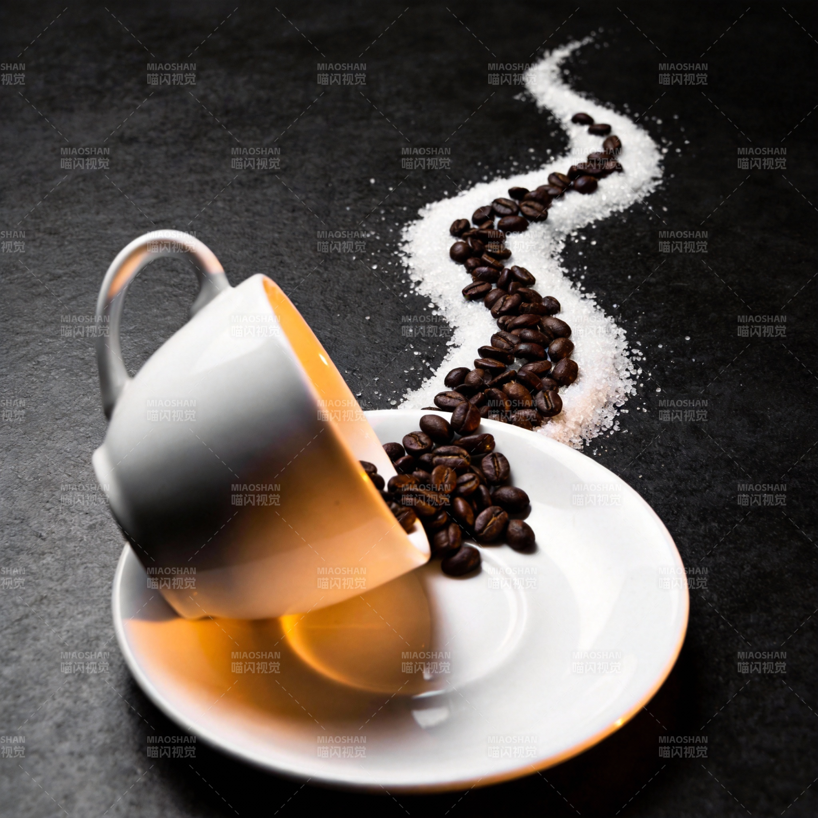 咖啡豆的轨迹图片