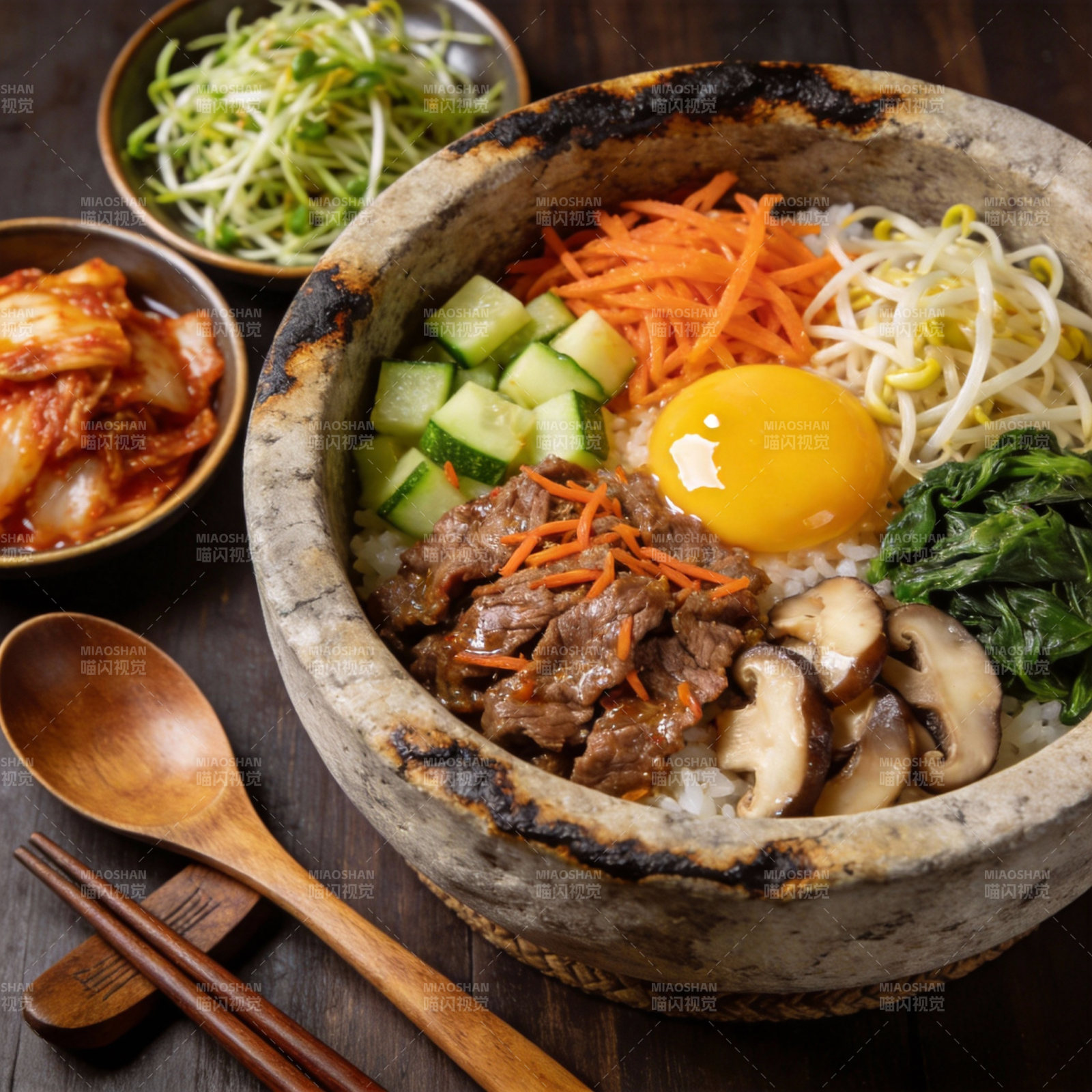 石锅拌饭配菜丰富图片