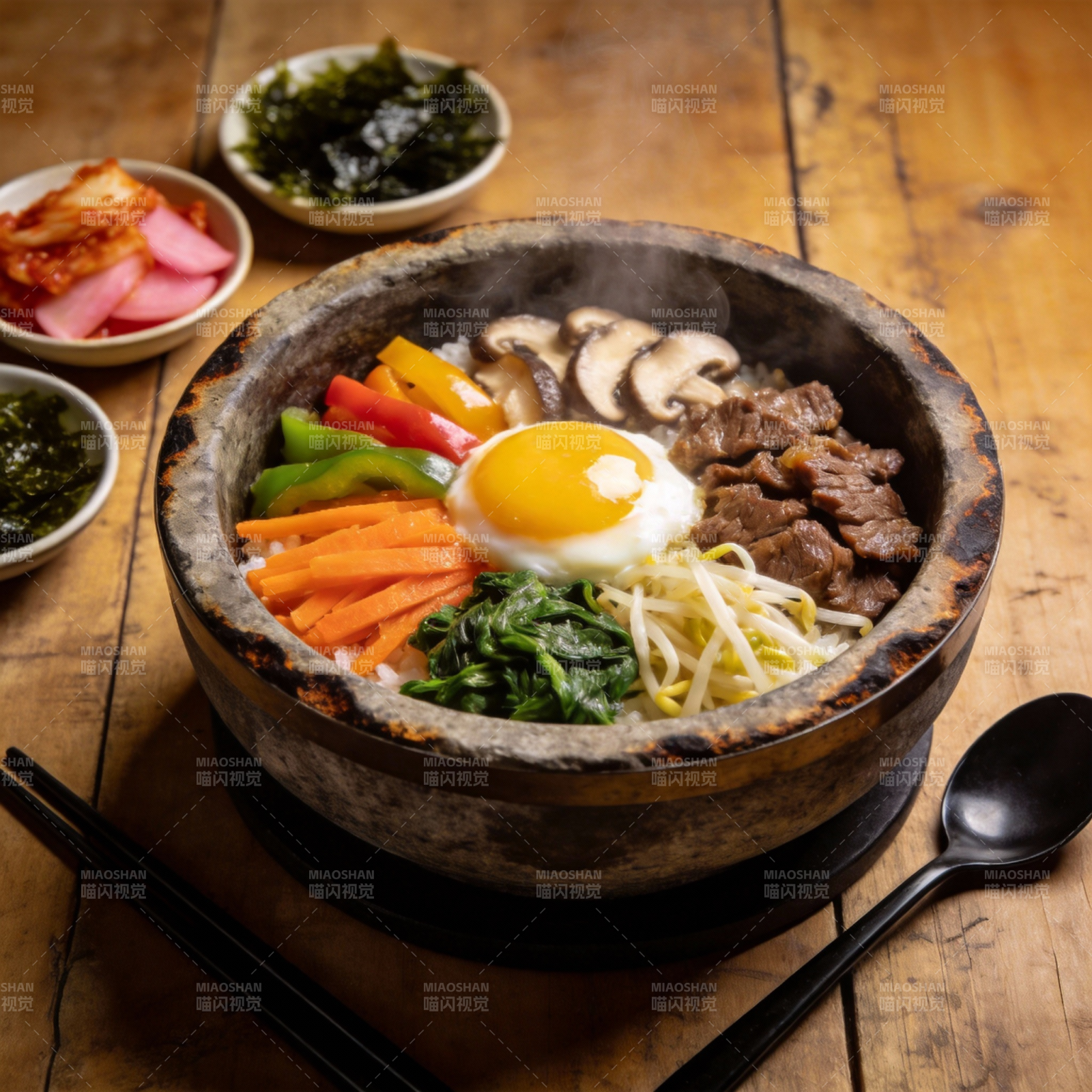 石锅拌饭 美味热腾图片