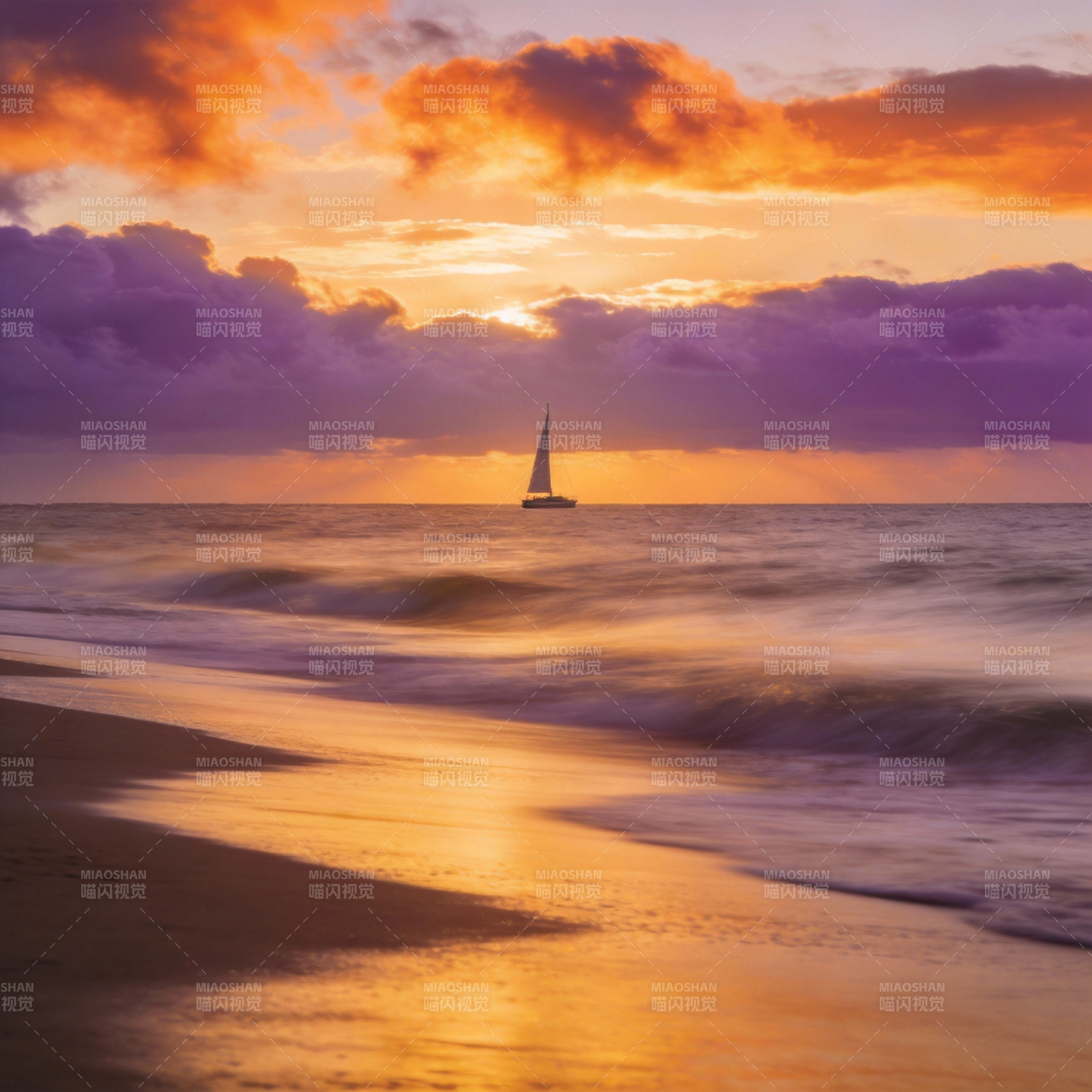 夕阳帆影海天间图片
