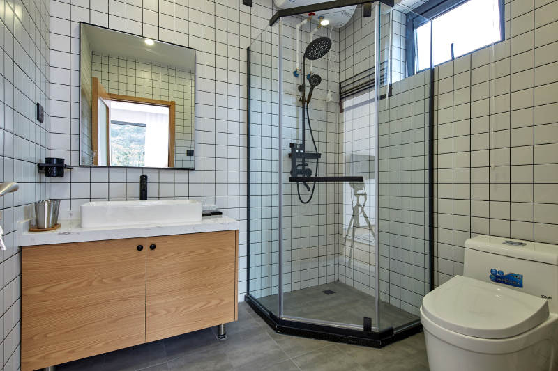 现代简约浴室设计图片