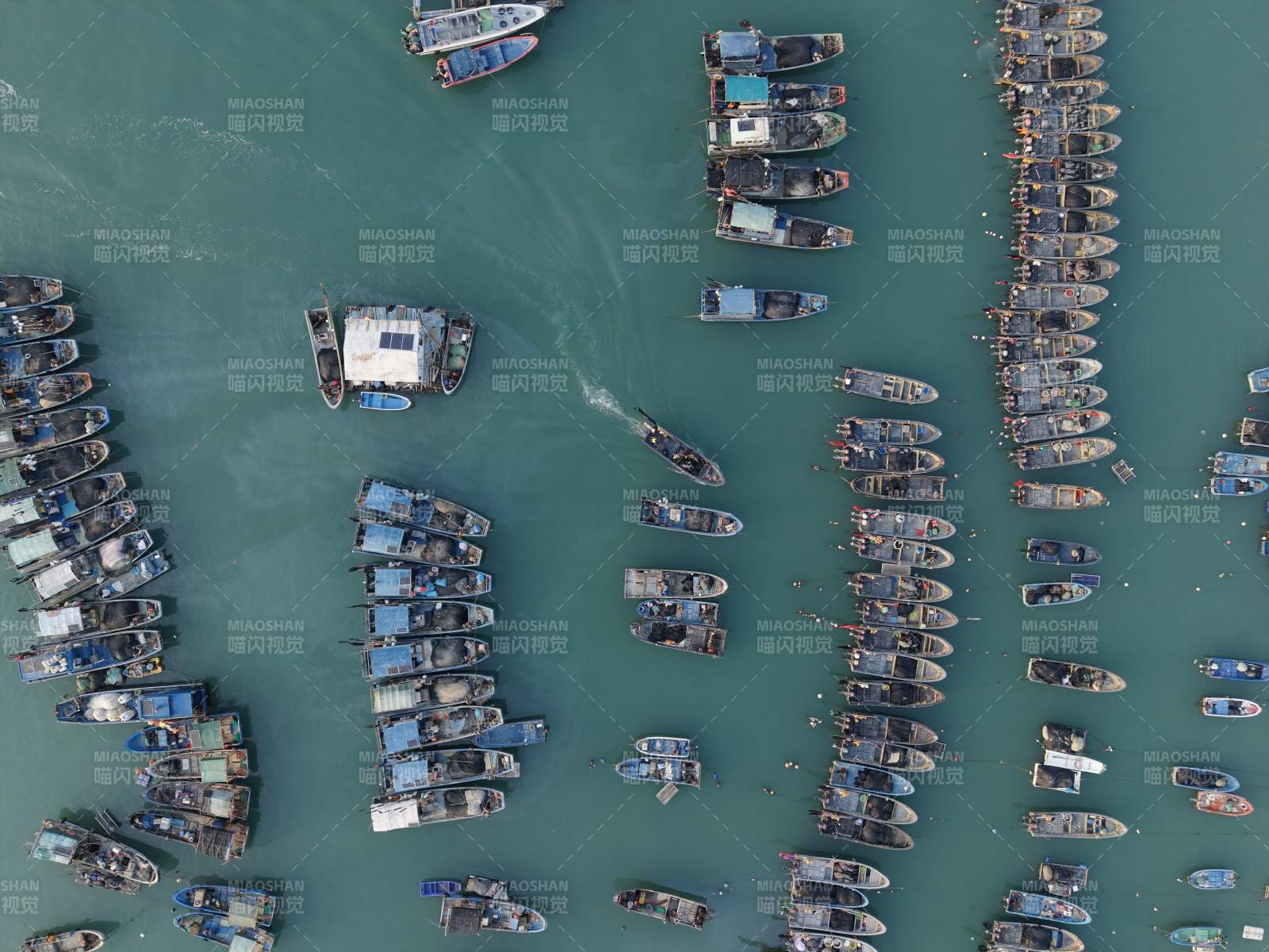 渔港航拍图图片