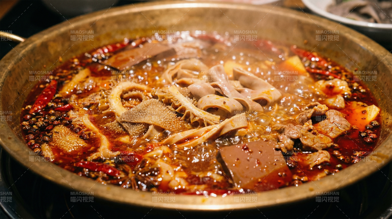 麻辣火锅盛宴图片