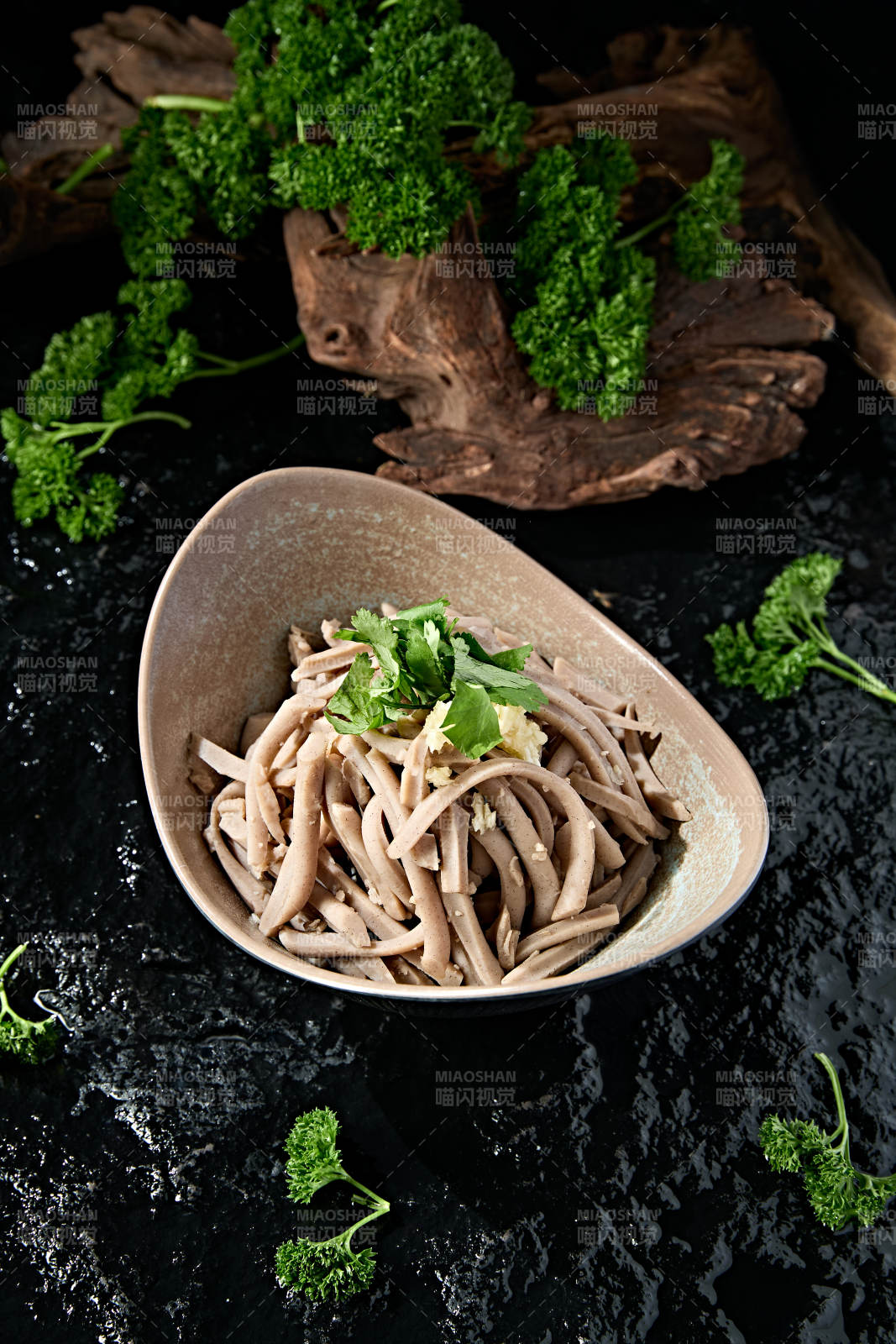 山西美食杂粮香辣桥面凉粉图片