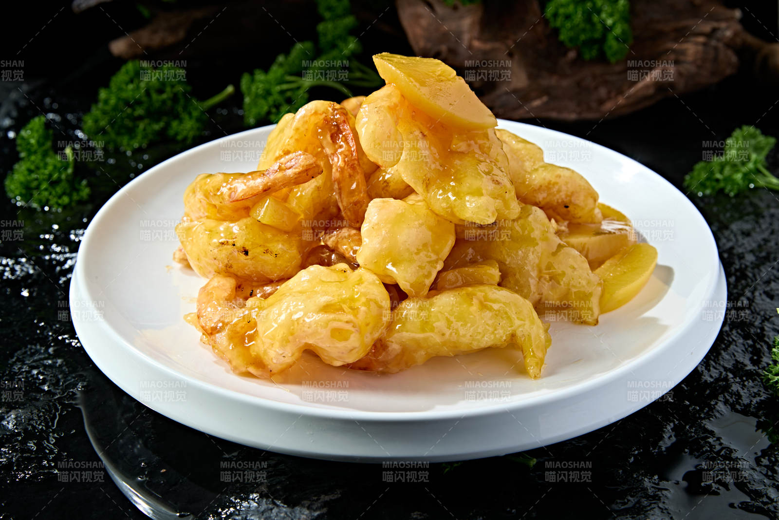 改良美味菜肴东北锅包虾图片