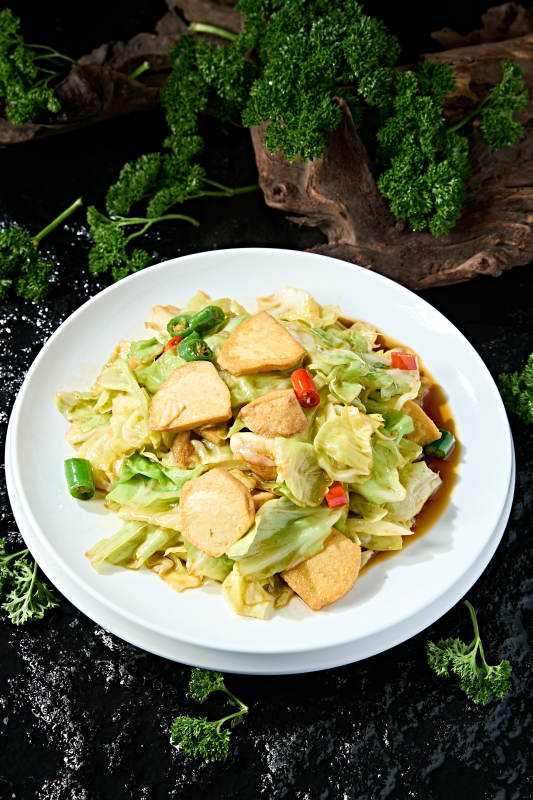 风味小炒米椒包菜炒实蛋图片