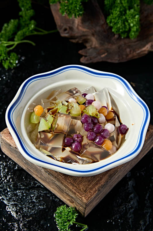 川渝美食糖水鲜果芋圆手搓冰粉图片