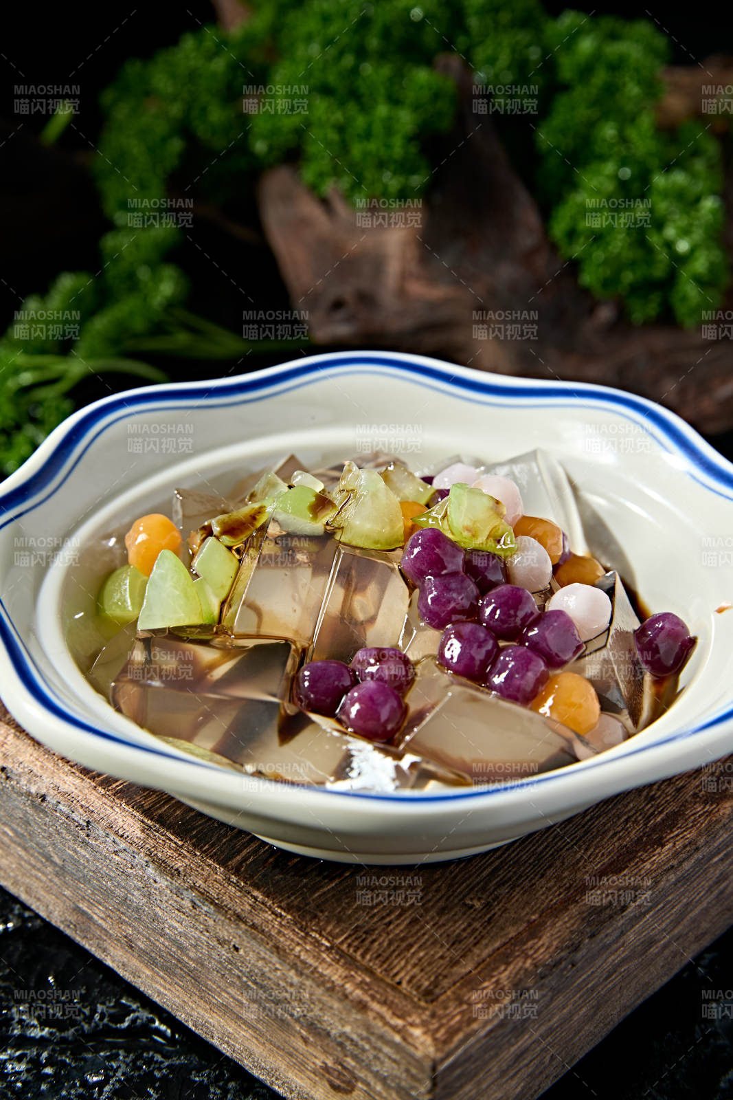 川渝美食糖水鲜果芋圆手搓冰粉图片