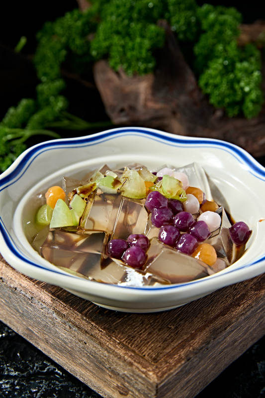 川渝美食糖水鲜果芋圆手搓冰粉图片