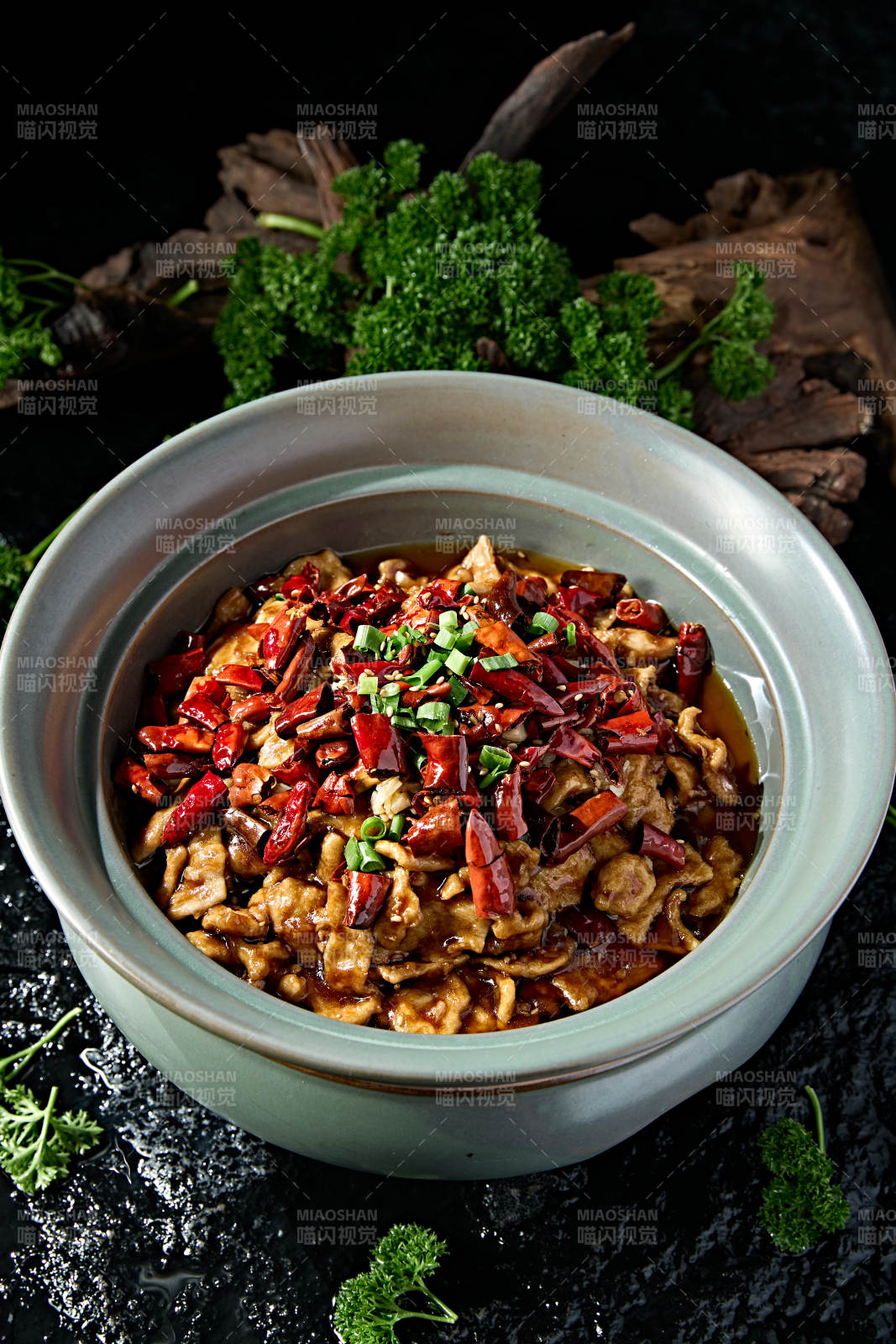 川香美味辣子爆炒里脊肉图片