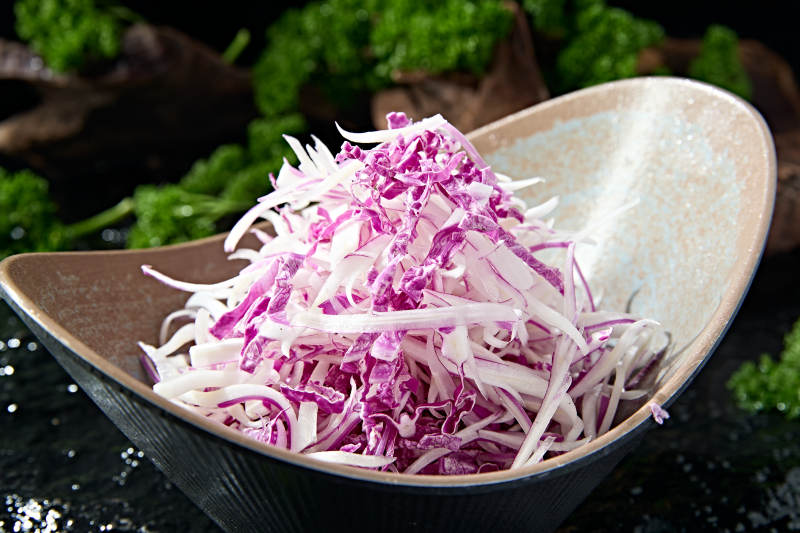 精美凉菜美味凉拌紫白菜丝图片