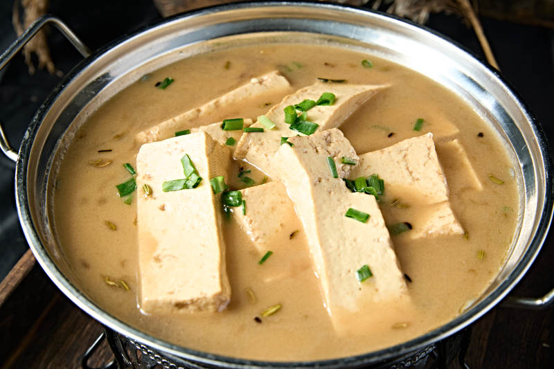 美味锅仔浓汤炖土豆腐图片