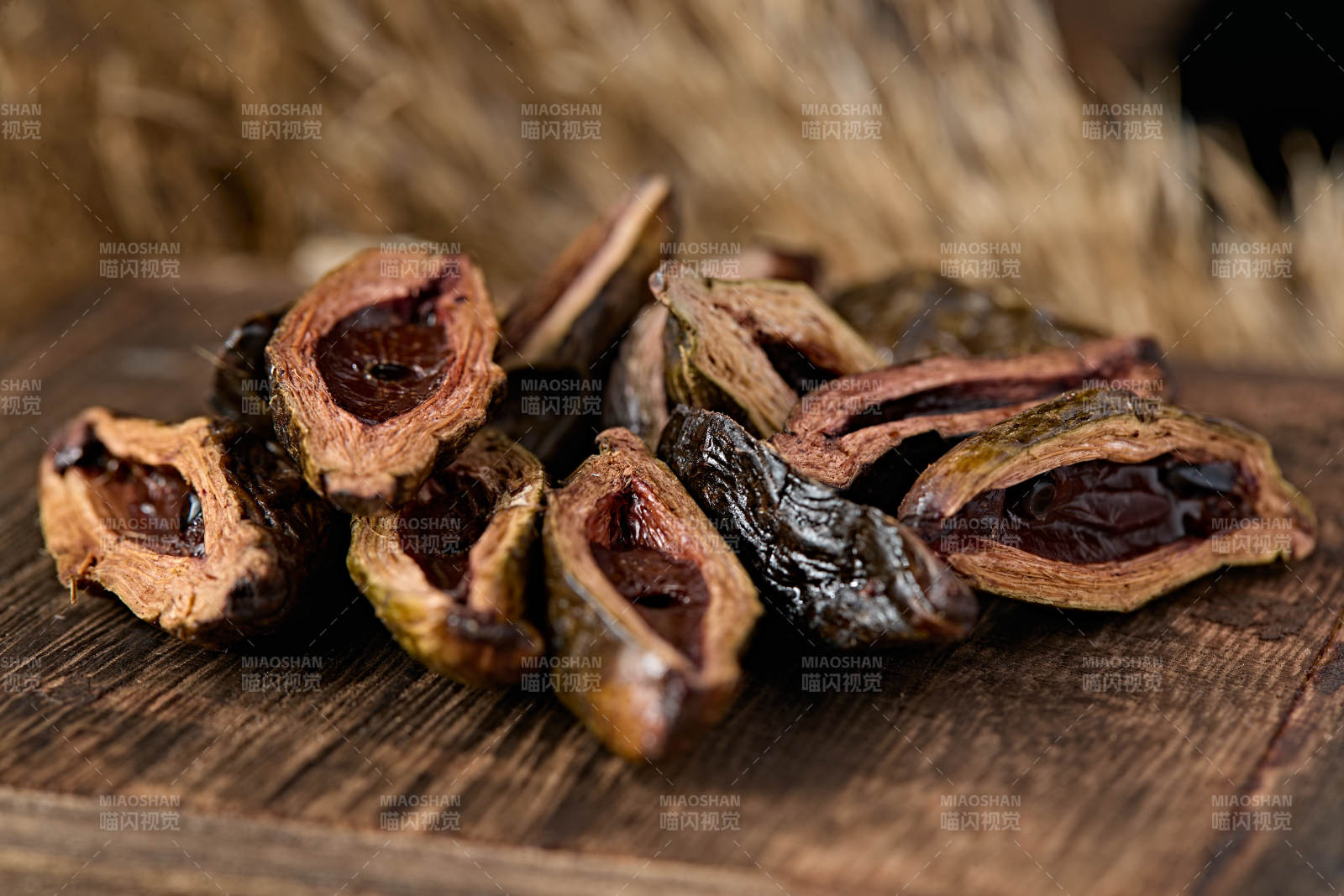 湖南湘潭特产干制槟榔特写拍摄图片
