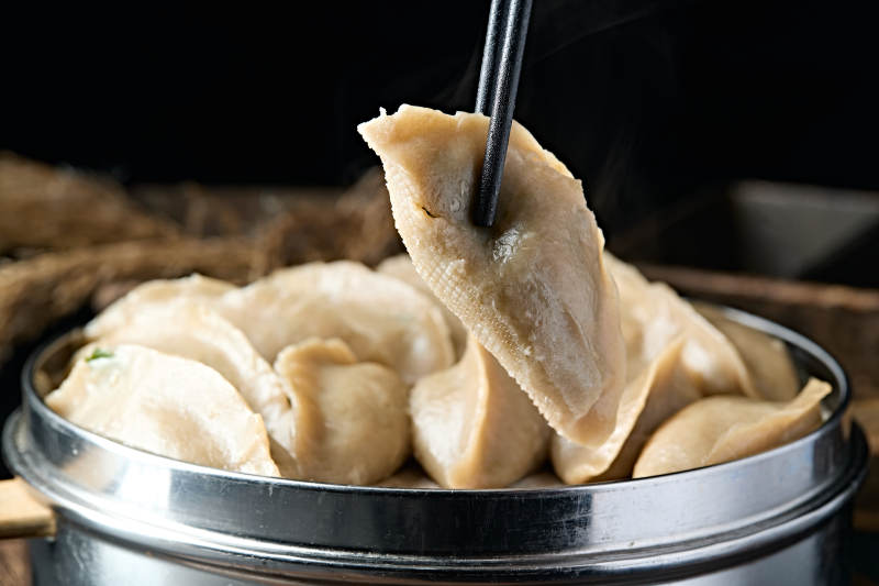 热腾腾的莜面蒸饺图片