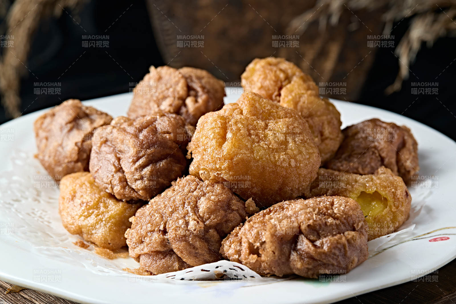 地方传统美食蔚县油炸黄糕图片