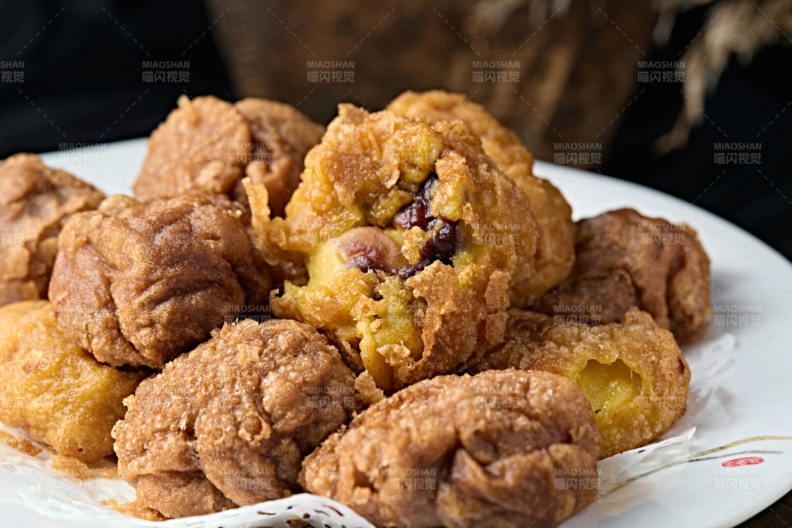 地方传统美食蔚县油炸黄糕图片